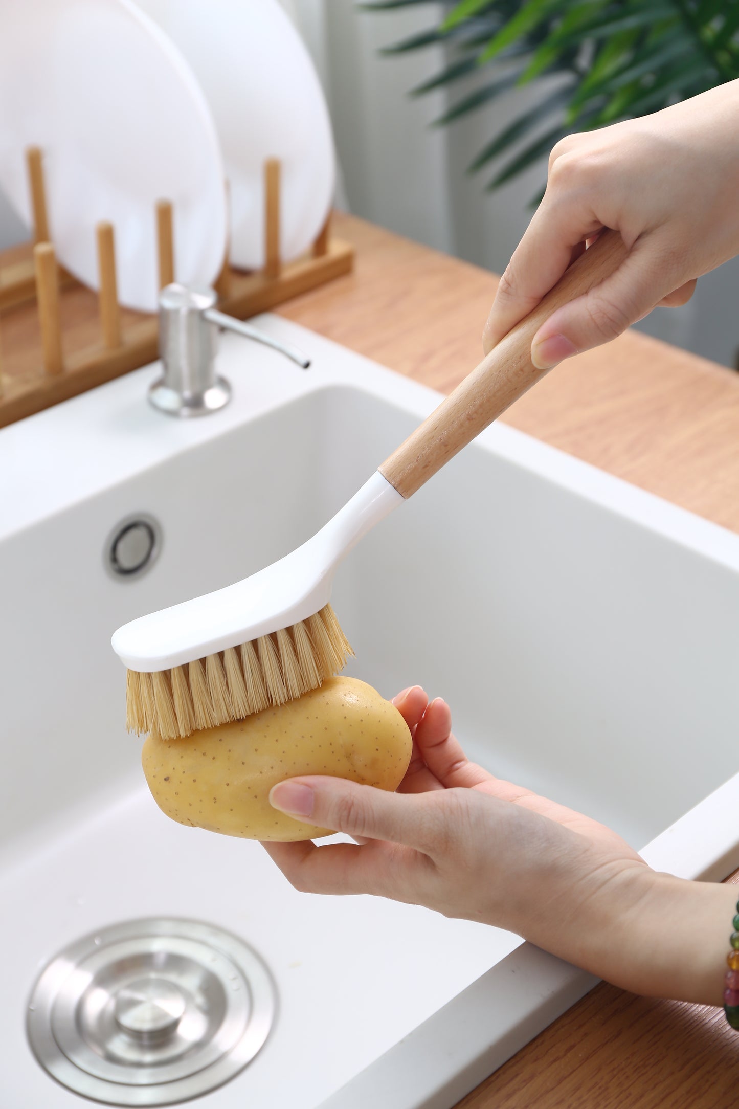 Sisal Dish Cleaning Brush with Bamboo Handle Dish Scrubber, Scrub Brush for Pans, Pots, Dishwashing and Cleaning Brushes (Square Brush, Round Brush and Short Brush)